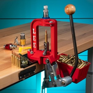 308 Winchester Challenger 40th Anniversary Pack with Micrometer Breech Lock 3-Die Set (LEEPRODUCT)